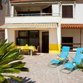 Apartments Villa Ada, hotel a Vinkuran