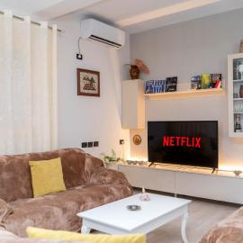 Spacious & Relaxing Home with Free Parking