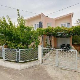 Holiday house with a parking space Kastel Stafilic, Kastela - 23408