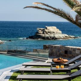 Made By The Sea Villa 5, hotell i Ligaria