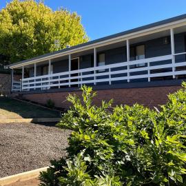 Lake Jindabyne Lodge, hotel in Kalkite