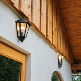 Viesnīca ReziPáva Blue pilsētā Zăbala