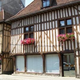 Le Clos Saint Nizier Troyes - Cathédrale- PARKING - WIFI – hotel w Troyes