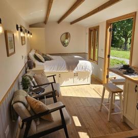 Stoodley View Shepherd Huts, Hotel in Todmorden