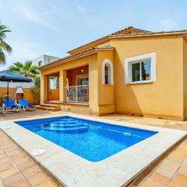 Casa Tulipa by dracmallorca: Cala Llombards şehrinde bir otel
