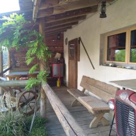 Charmantes Western-Zimmer mit Veranda auf dem Raihof