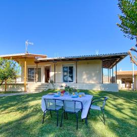 3 Bedroom Lovely Home In Lakkopetra