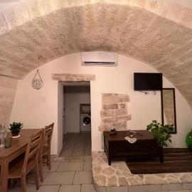 La Cantina Guest House, hotel in Bisceglie
