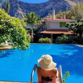 Villa Megna - Green Paradise B&B, готель у місті Сферракавалло