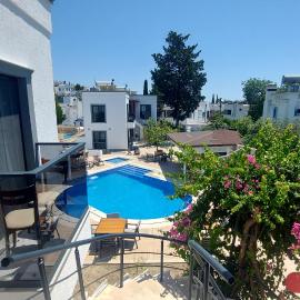 Derin Apart Hotel Bodrum, хотел в Бодрум