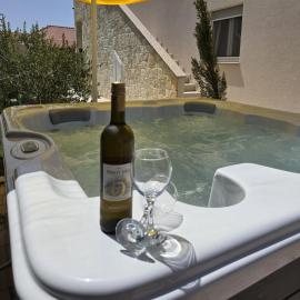 Luxury Apartment Gašpa with jacuzzi, hotel a Privlaka (Brevilacqua)