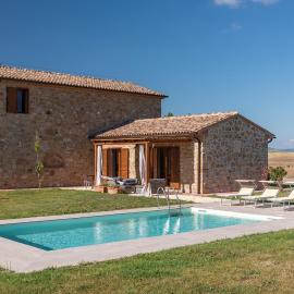 High-quality Villa with private pool San Giuseppe Maestrale, хотел в Монтекатини Вал ди Чечина