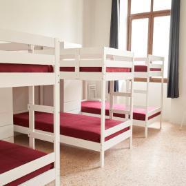 HUB Portanova, hotell i Trani