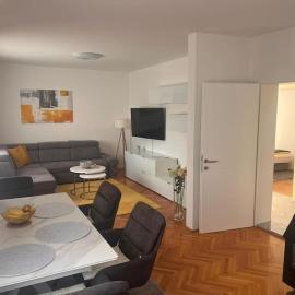 Appartement Nada, hotel a Bosanski Brod