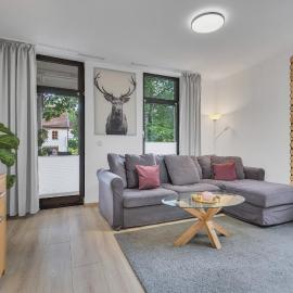 HIRSCH Stadt Apartment 3 - Balkon mit Flussblick - Parkplatz