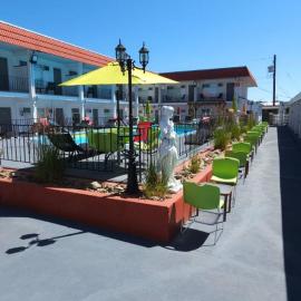 Riverside Motel