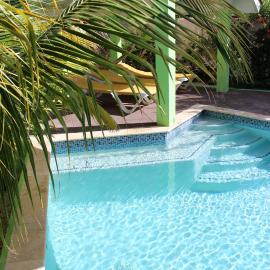CAS IGUANA - Curacao - Villapark Fontein - Ferienhaus mit Pool, hotel in Fontein