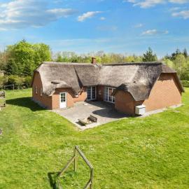 12 person holiday home in Ulfborg-By Traum