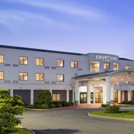 Courtyard by Marriott Kingston, hotel v destinácii Kingston