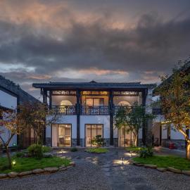 峨眉山和院静筑拾光温泉酒店, hotel in Emeishan City