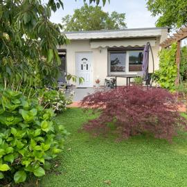 Haus Holger, khách sạn ở Waren