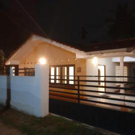 Gloria Cottage Non AC, hotel in Negombo