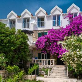 Aurora Beachfront Luxury Rooms&Suites, hotel a Brela