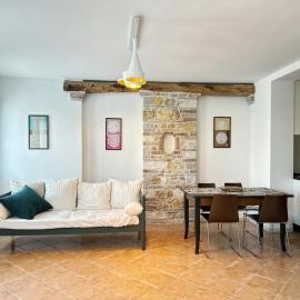 Valdobbiadene - free parking - Colline Prosecco, hotel a Valdobbiadene