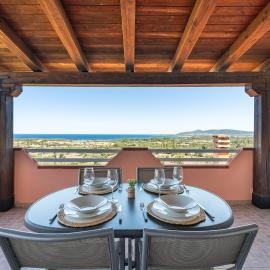 Stunning Seaside Panorama House, hotel a Agrustos