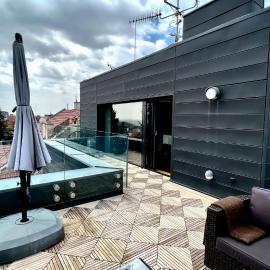 Apartmán se saunou a terasou s výhledem na Brno