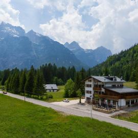 Hotel Griglieria Pizzeria Gnomo Goloso, hotel em Stabiziane