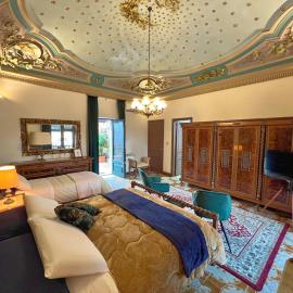 Allure Palace