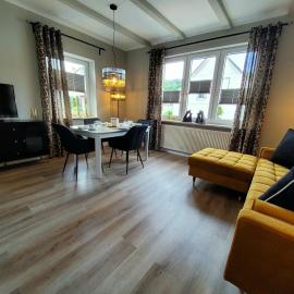 Ferienwohnung Nonnenbergblick، فندق في Cabarz