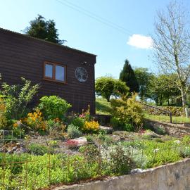 The Warren Lodge Cabin at Ashes Farm, Horton in Ribblesdale, Settle, hotel a Settle