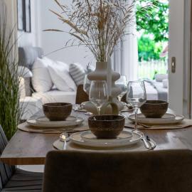 Marelia Garden House, hotel in Mytikas
