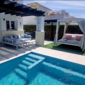 Casa Dena, Hotel in Roldán