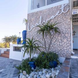 Kaalvoet Self-Catering Apartments, hotel in Yzerfontein