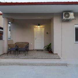 Terrazzo House, hotel u Platamonasu
