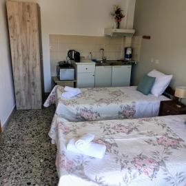 Sunny Day Studios, Hotel in Skala Marion