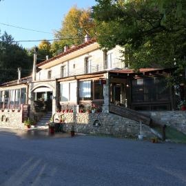 To Hani Tou Kokkini, Pelion, хотел в Ханя