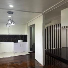 Large 3bdr Holiday Home Great Location Labasa Jumanzuls Abode、ランバサのホテル