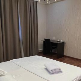 Seven House Hotel, hotel in Astana