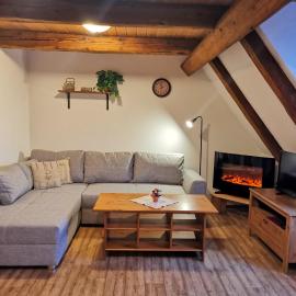 Ferienwohnung Heuboden Bauernhaus Vetter, hotel in Kurort Gohrisch