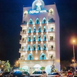 Tiffany Hotel & Restaurant, hôtel à Phan Thiết