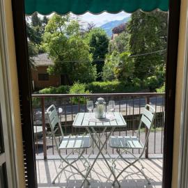 Casa Ambra, 50m vom Comer See, 2 private Parkplätze โรงแรมในเตรเมสโซ