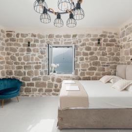 Stone sea apartment