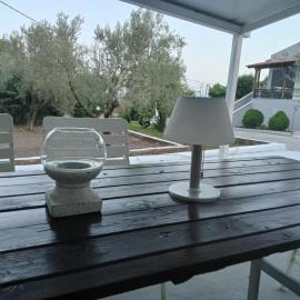 COUNTRY HOUSE IN OLIVE GROVE (2 ) - GERAKINI, hotel u Jerakijinu