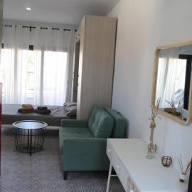 Honey Studio, hotel a Colmenar