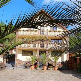 Pensiunea Adolescenta, hotel v destinácii Poiana Uzului