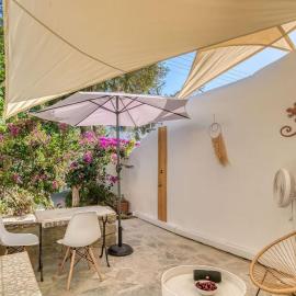 The Tiny House, hotel en Parikia